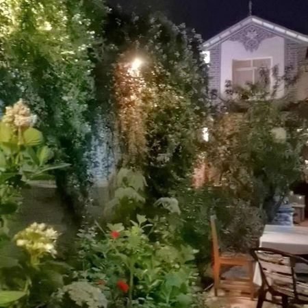 The Lily Pad Inn Νταλί Εξωτερικό φωτογραφία