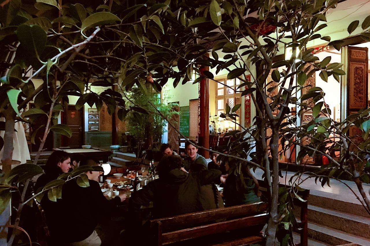 The Lily Pad Inn Νταλί Εξωτερικό φωτογραφία