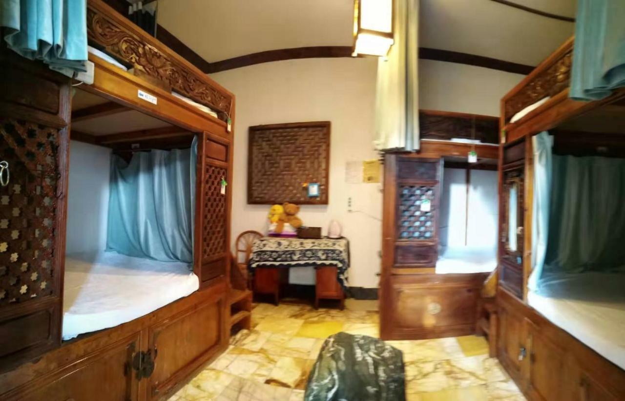 The Lily Pad Inn Νταλί Εξωτερικό φωτογραφία